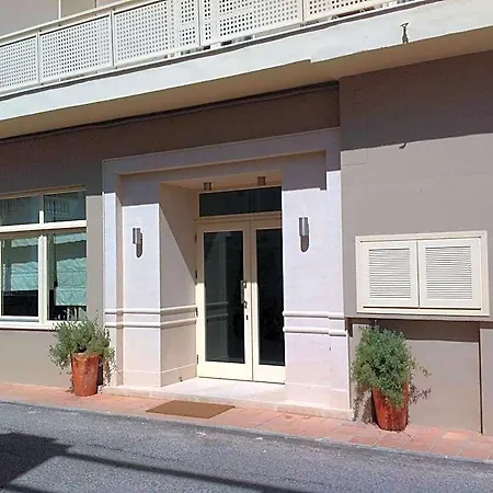 Karthea Hotel 2*