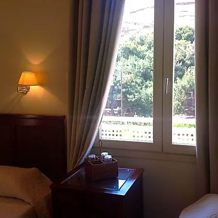 Karthea Hotel 2*